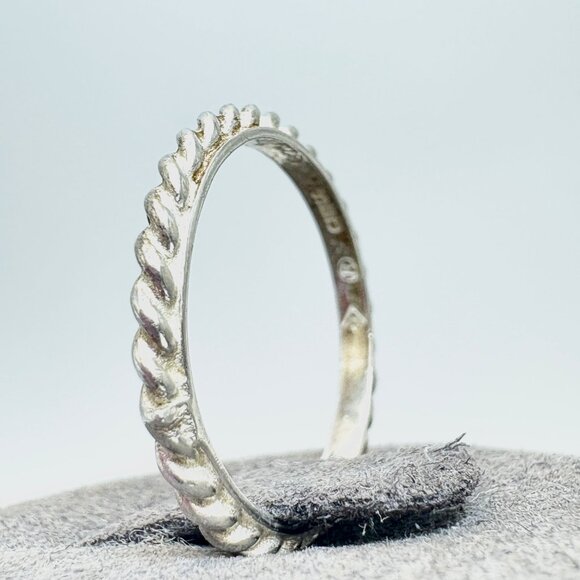 VTG Solid Sterling Silver 925 Twist Design Half Round Band Ring Size 7.75 - Picture 3 of 12